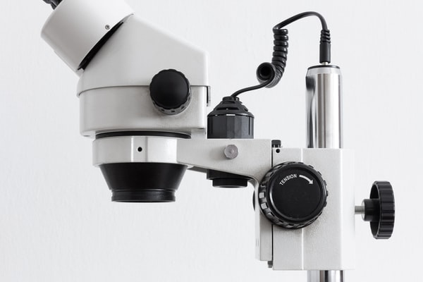 400电话是否免费选择?有其他费用吗?